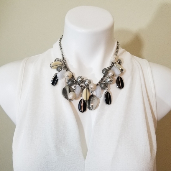 NWT Neiman Marcus Ivory Sleeveless Blouse Sz M - Picture 4 of 8